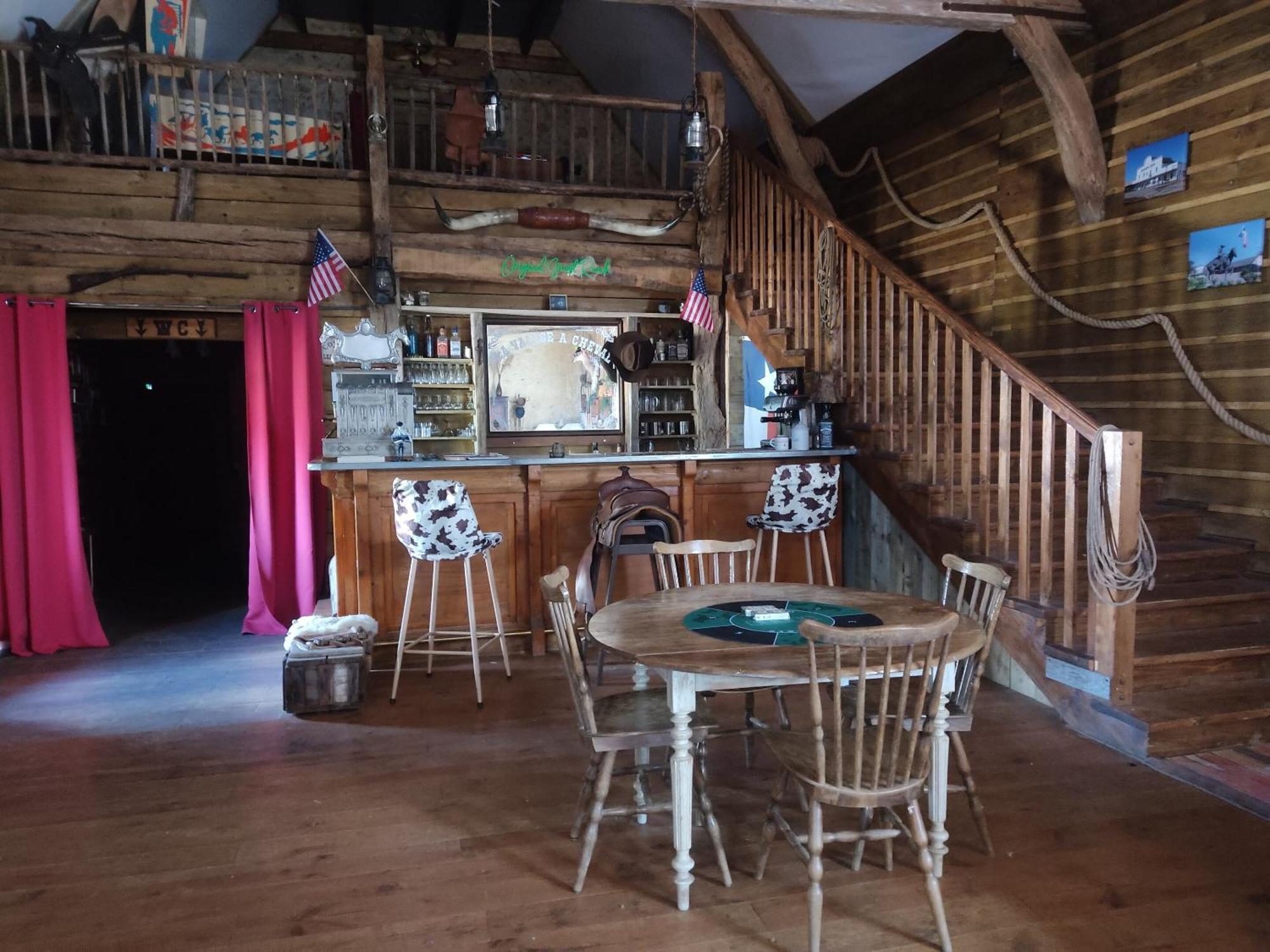 La Valise A Cheval Bed & Breakfast Mezieres-sur-Ponthouin Exterior foto