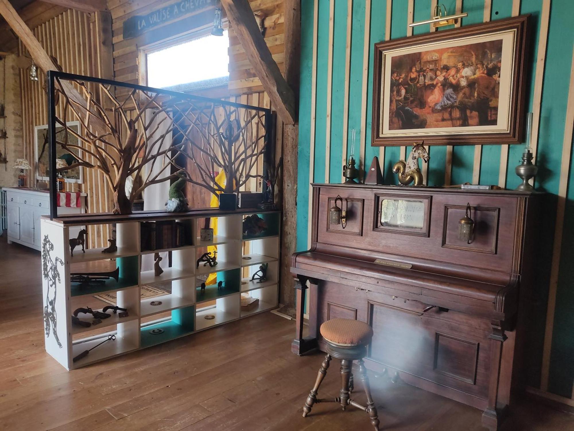 La Valise A Cheval Bed & Breakfast Mezieres-sur-Ponthouin Exterior foto