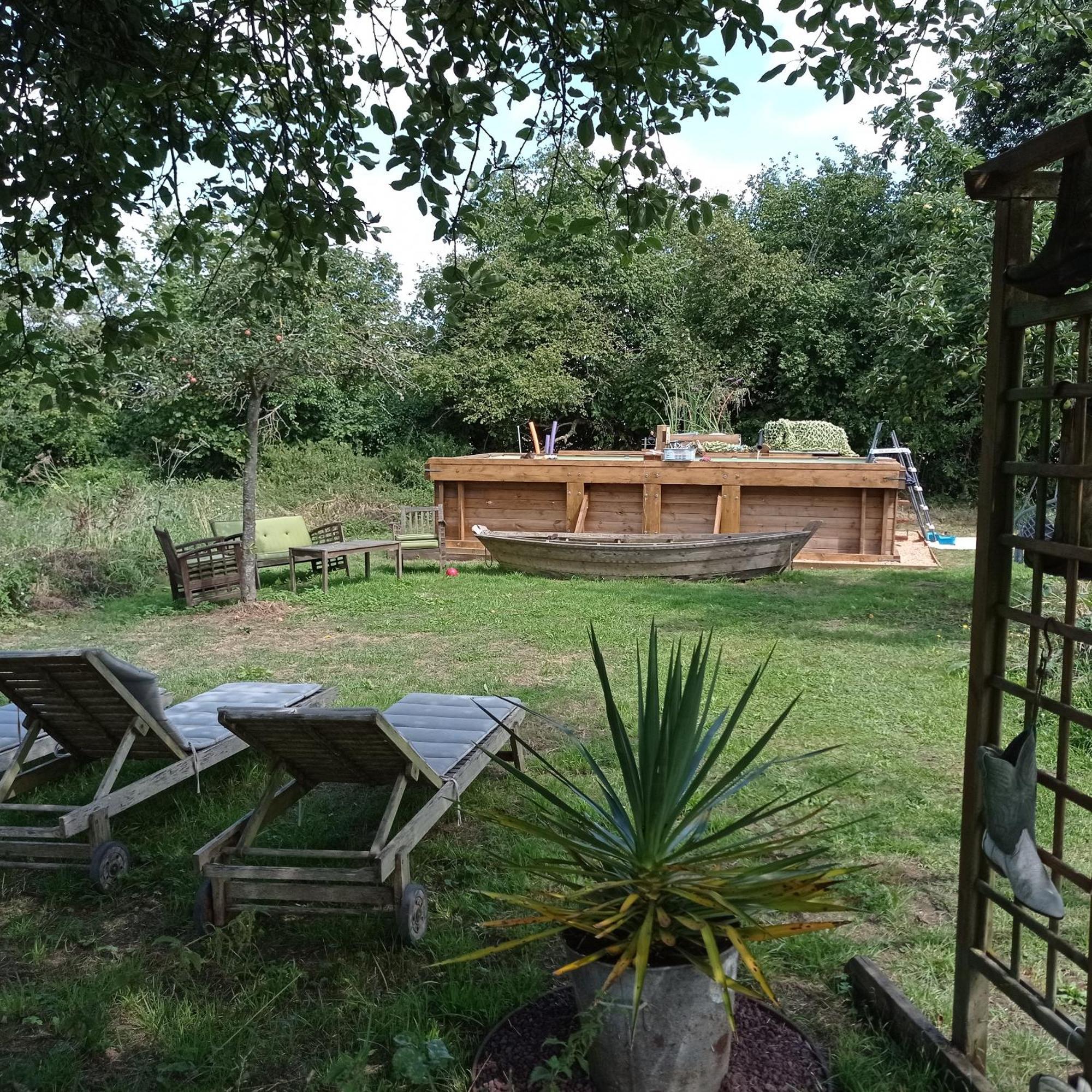 La Valise A Cheval Bed & Breakfast Mezieres-sur-Ponthouin Exterior foto